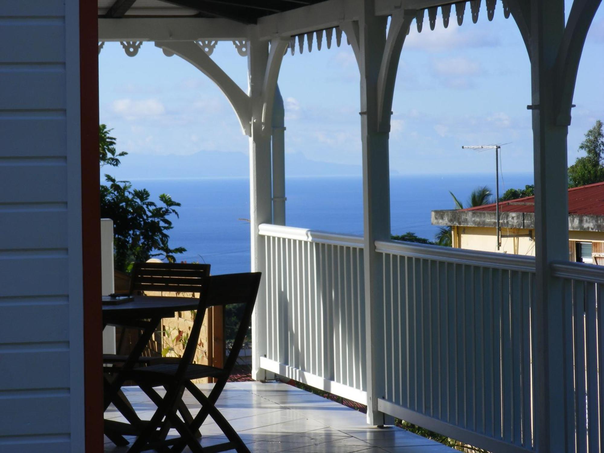 Bungalows Corail, F3 Avec Piscine A Sainte Luce Экстерьер фото